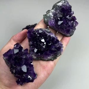 อุรุกวัยธรรมชาติอเมทิสต์คลัสเตอร์อเมทิสต์บล็อกอเมทิสต์ถ้ำตัวอย่างหินหยาบแร่คริสตัลวิทยาศาสตร์เครื่องประดับขนาดเล็กที่นิยม