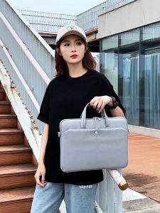 👜[พร้อมส่ง]กระเป๋าสะพายข้าง#กระเป๋าแล็ปท็อปกระเป๋าคอมพิวเตอร์พร็อพกันน้ําความจุขนาดใหญ่🏅พร้อมถุงลมนิรภัย💖