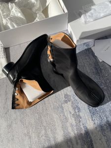 High-Top Short Boots for Men And Women with Real Leather Sole Horse Hoof Pig Foot Shoes Tabi Split-Toe Shoes Fashionable Autumn Boots