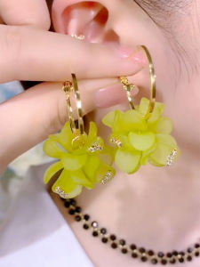 Elegant Silver Needle Flower Earrings Womens Luxury High-End Petal Drop Earrings Versatile Hoop Earrings New Trend Fashion Jewelry