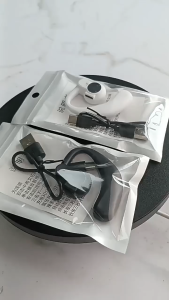 【หูฟังบลูทูธ 】5.4 รุ่นใหม่ หมุนได้ 180°  ตัดเสียงรบกวน  แสดงผลแบตเตอรี่เรียลไทม์  สำหรับกีฬาและธุรกิจ