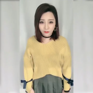 Goddess-like Style Short Straight Middle Part Cool Brown Bob Wig for Women Daily Use Layered Hair Wigs with Curtain Bangs