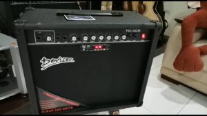 Smiger Deviser 40W Professional Electric Guitar Amplifier Distortion 8" Speaker 2 Input