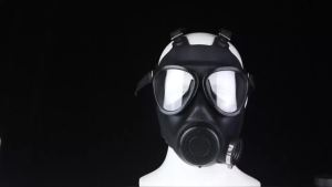 MF14/87 type gas mask equipped with an activated carbon filter can protect against steam chemicals dust and wood chips.