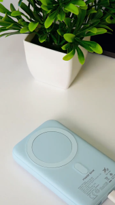 Vivan VPB-W13C USB-C Wireless Magnetic Powerbank 10000mAh PD 20W Two way Fast Charging