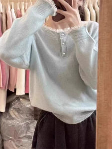 เสื้อสเวตเตอร์ถักคอวีลายลูกไม้สไตล์เกาหลีสำหรับผู้หญิงในฤดูใบไม้ร่วงและฤดูหนาว เสื้อคลุมสบายๆ อบอุ่น นุ่ม ใส่ได้หลากหลาย