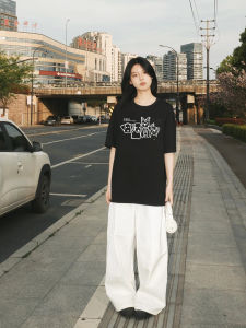 New 2025 Graffiti Doggies Black Cotton Short Sleeve Womens T-shirt Loose Fit Summer Casual round Neck Top Design Sensation