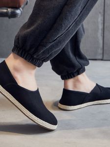 Handmade Breathable Mens Slip-On Cotton Shoes Chinese Style Flat Heel round Toe Casual Shoes for Middle-Aged And Elderly