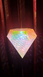 LỒNG ĐÈN HOLOGRAM TRANG TRÍ HÌNH KIM CƯƠNG TRANG TRÍ TRUNG THU LỄ HỘI DECOR KHÔNG GIAN