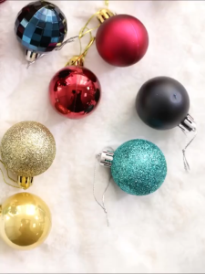 Set 26 Quả Châu Mix Size 6cm E89 Phụ Kiện Trang Trí Cây Thông Noel TTNTSS112