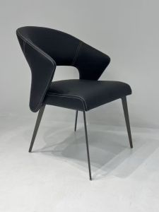 เก้าอี้ทานอาหารแบบมินิมอลสไตล์อิตาลี ที่นั่งแบบมีพนักพิงสำหรับโต๊ะทำงาน ที่นั่งสำหรับโต๊ะเครื่องแป้ง ที่นั่งสำหรับโต๊ะทานอาหารในห้องนั่งเล่น รุ่นใหม่