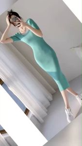 TW22102 เดรสไหมพรมแขนสั้น เข้ารูป ..