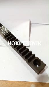 Gear Lurus Mesin Bobok 361A Hitam Heavy Duty