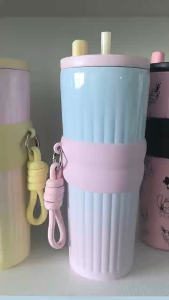 【Ucocolla】710ML Vacuum Tumbler Hot and Cold 316 Stainless Steel With Straw With Lid Coffee Mug