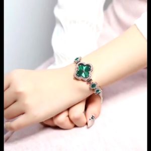 Jam Tangan Wanita Gelang Rantai Permata Model Semanggi Kristal Cantik Modis