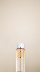 O.TWO.O Makeup Remover Oil-Water Mixture Moisturizing Formula with Vitamin C Alcohol-free Non-irritating Facial Cleanser & Makeup Remover (100mL)