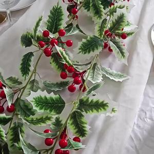 1pc/2pcs Artificial Christmas Berry Vine Decor DIY Christmas Garland Vine for Tables Christmas Party Indoor Outdoor Decor