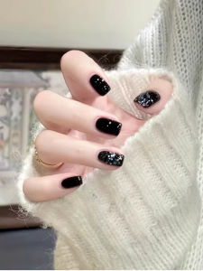 Long-Lasting Nail Polish Strips Nail Art Salon Professional Tear-Off Nude And Black Colors for Autumn And Winter No Baking Required