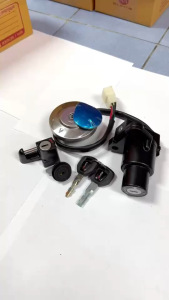 ชุดสวิทซ์กุญแจ+ฝาปิดถังน้ำมัน GPX Legend150 จีพีเอ็กซ์ ลีเจนท์150 เบ้าเบาะ เบ้าล็อค เบ้ากุญแจ ฝาปิดถังน้ำมัน กุญแจ (ชุดใหญ่) พร้อมส่ง