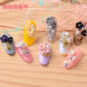 Shell Bunga Manik Berlian Imitasi Campuran 3D Nail Art Payet DIY Manikur Perhiasan Dekorasi