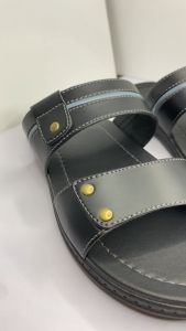 PROMO Sandal Slide Slip On Selop Kulit Pria Kekinian Giovane Adulto Ban Dua Hitam Casual