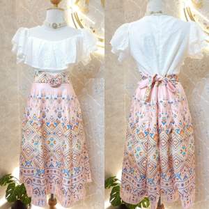 P102ชุดเดรสลายไทยประยุกต์(ฟรีไซส์ ML)คอจีนระบายแขนชุดไปทำบุญ ชุดไปวัด ชุดเดรสลายไทย ชุดเดรสผู้หญิง