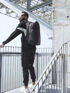 “Local Stock" 17.3 PC Outdoor Leisure Mens Backpack Student Sports Backpack Large Capacity Travel Laptop Backpack