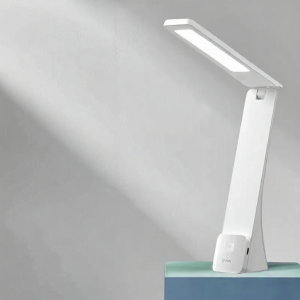 Bull | Eye-Protection Study Reading Desk Lamp with Power Bank