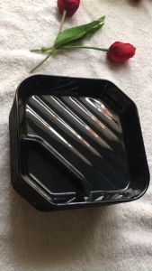 Khay đựng sushi 03 đồ ăn lẩu nướng BBQ vuông 2 ngăn đen bóng Size 15.5 x 15.5 x 3.0 cm