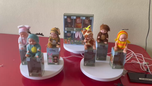 ตุ๊กตาเด็กทารกหลับตา ปรับแขนปรับขาท่าทางได้ เปลี่ยนชุดได้ ขนาด 11x5cm