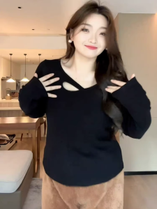 plus Size Fleece Lined Knitted Base Shirt Womens Stylish Conceal Meat Slimming Inner Wear Autumn Winter Low round Neck Long Sleeve