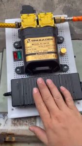 Bộ máy bơm dùng phun thuốc tưới cây tưới lan. Bơm đôi SINLEADER. Nguồn 10A tốt. Bảo hành 6 tháng