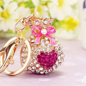 Diamond Embedded Heart Creative Keychain Car Key Ring Women's Cute Festive Lucky Bag Charm Alloy Metal Cartoon Series Gift