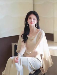 Áo Khoác Che Nắng Bằng Vải Voan Mềm Mại Mùa Hè Cho Nữ Áo Khoác Ngoài Mỏng Thoáng Khí Có Tay Áo Dài Ngắn Cổ Tròn