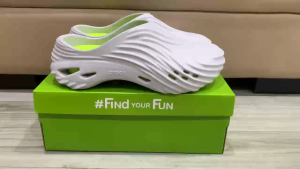 Giày sục crocs chuẩn xịn chống hôi chân nhựa tế bào êm mềm đúc liền khối siêu bền đi mưa lội nước đi biển Echo Wave cho nam màu ghi