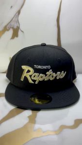 Topi New Era Toronto Raptors Gold Script 59Fifty Fitted