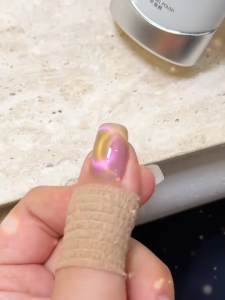 GAOY 11ML 2.0 Gel Kuku Mata Kucing Sinar Air Mata Tear Shine Magnetic Cat Eye Gel Polish Manicure 戈雅眼泪之光猫眼2.0版指甲油清透玻璃珠美甲