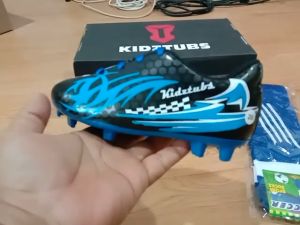 KIDZTUBS Sepatu Sepak Bola Anak Laki Laki Size 28 29 30 31 32 33 34 35 36 37 KDZ1457112324