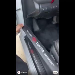 Stiker Karbon Mobil Sill Plate Anti Kotor