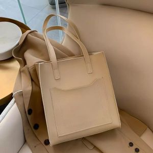 Totebag Wanita Agata Tas Kuliah Cantik