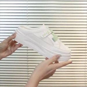 Sepatu Impor Sandal Korea Magic Magic Post Sepatu Wanita Sepatu Olahraga Sepatu Putih Kecil