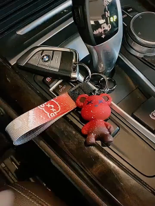Rantai Kunci Bear Keychain Hanging on Car Key Motorcycle Bag Hanger Super Cute 小熊钥匙扣 卡通男女汽车钥匙挂饰包包挂件玩偶钥匙链