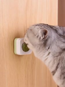 Soft Zoo High Ball Relieve Stress Catnip Cat Mint / Rotating Cat Mint Ball Cat Treats 50G