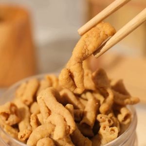 Usus Crispy Original Putri Sami Asih Food 210gr