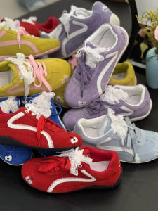 รองเท้าผ้าใบแบบย้อนยุคสำหรับผู้หญิง UNIITY รองเท้าลำลองสำหรับนักเรียน รองเท้ากีฬาแบบอเนกประสงค์ ฤดูร้อน 2025 รองเท้าส้นแบน หัวกลม สวมใส่สบาย