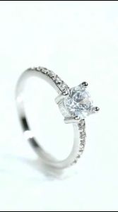 Noin Cincin Wanita Aesthetic Zircon Perhiasan Elegan SImple Mewah Cantik