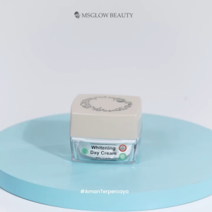 MS GLOW Whitening Day Cream Untuk Semua Jenis Kulit