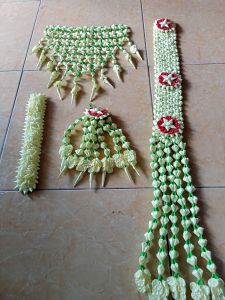 Melati Palsu Pengantin Solo Putri Ceplok Merah