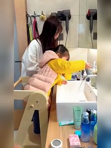 AURON⭐พับในหนึ่งวินาที ใช้พื้นที่เก็บน้อย⭐บันไดเด็ก เก้าอี้บันไดเด็ก Learning tower บันไดพาดผ้า ไม้ยางพารา เด็ก