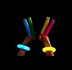 1 Pcs LED Pop Light Tubes Sensory Toy Pull Stretch Tube Children Luminous Popping Sound Fidget Toy Party 发光伸缩管-COZII